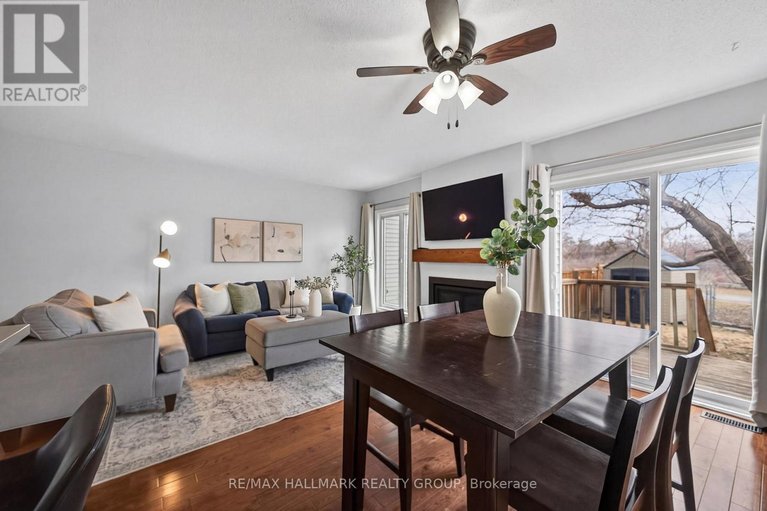 29595408/80-pickwick-drive/cedargrovefraserdale/ottawa/ontario/K2J3E2_9