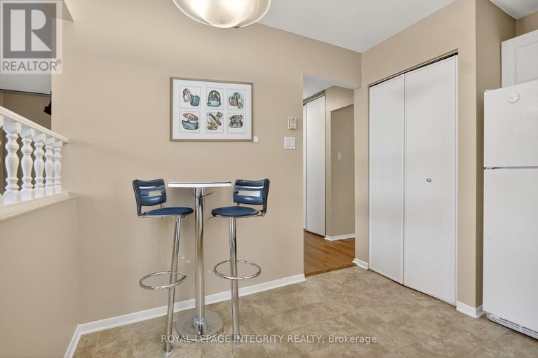 29150140/a-214-equestrian-drive-n/bridlewood/ottawa/ontario/K2M1E2_11