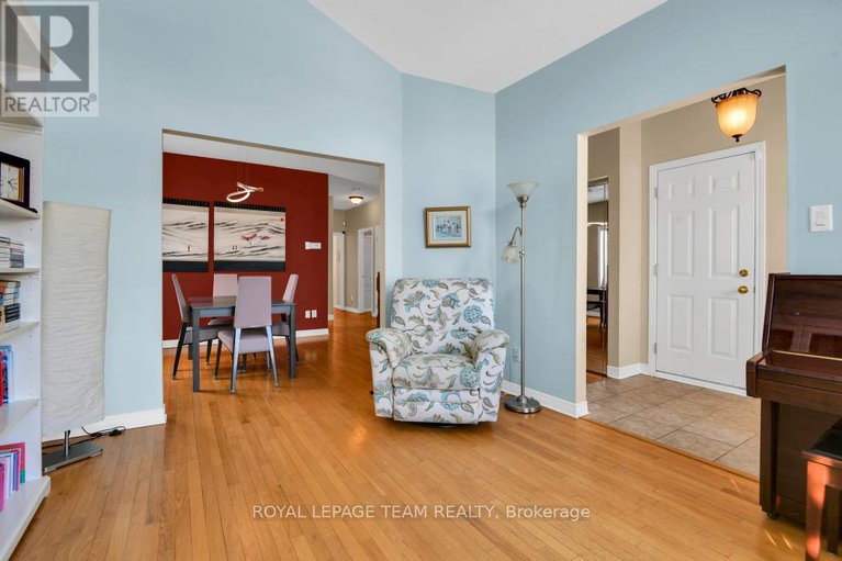 28598951/1581-belleterre-street/orleanssunridge/ottawa/ontario/K1C7N5_4