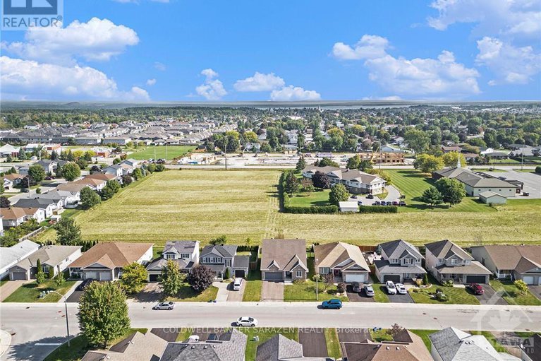 27483149/22-frieday-street/campbellbrook-village/arnprior/ontario/K7S0A6_30