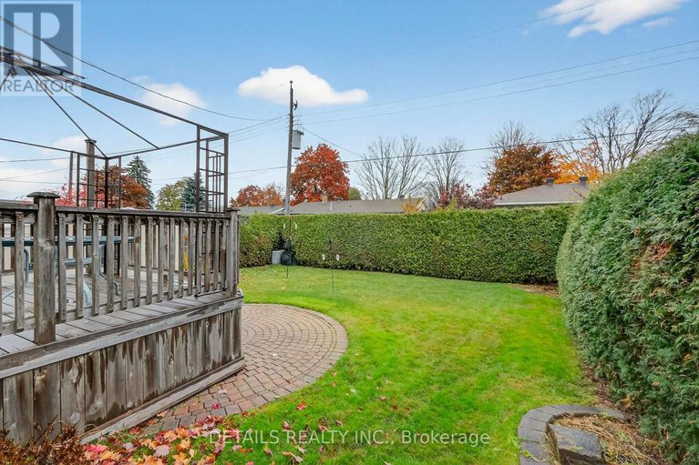 29077248/1031-connaught-avenue/queensway-terrace-north/ottawa/ontario/K2B5N2_41