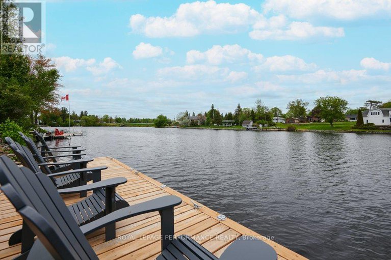 28347895/6099-james-bell-drive/manotick-south-to-roger-stevens/ottawa/ontario/K4M1B3_40