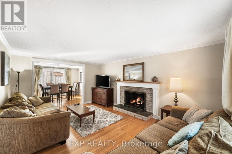 29266483/2389-ogilvie-road-e/beacon-hill-north/ottawa/ontario/K1J7N4_5
