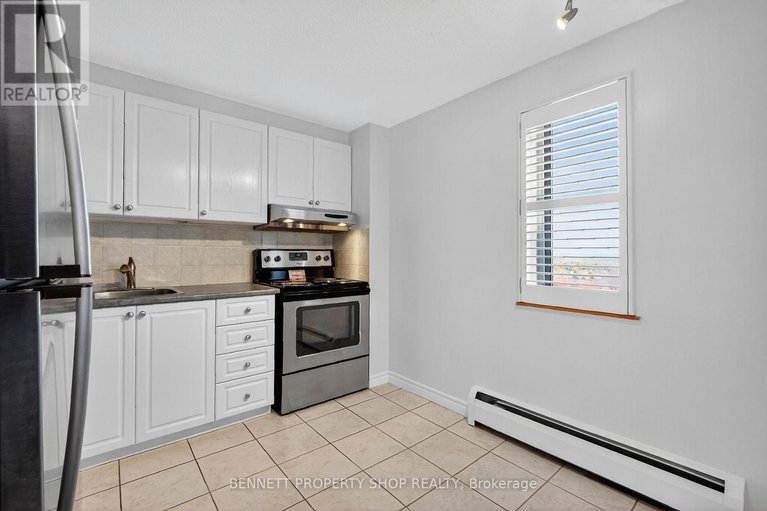 28981552/1015-915-elmsmere-road/beacon-hill-south/ottawa/ontario/K1J8H8_30