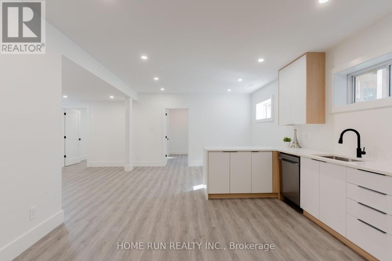 29004888/2239-page-road/chapel-hill/ottawa/ontario/K1C7K5_32