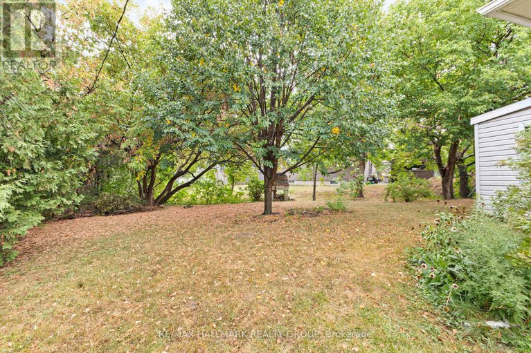 28791936/1215-1217-willowdale-avenue/alta-vista/ottawa/ontario/K1H7S5_36
