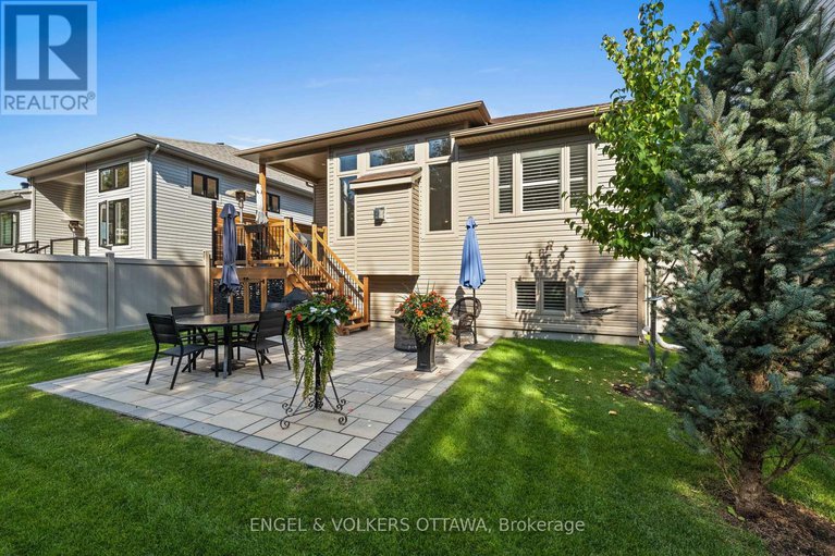 28965370/213-blackhorse-drive/north-grenville-twp-kemptville-south/north-grenville/ontario/K0G1J0_37
