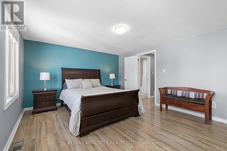 29175531/910-borland-drive/chatelaine-village/ottawa/ontario/K1E1X6_25