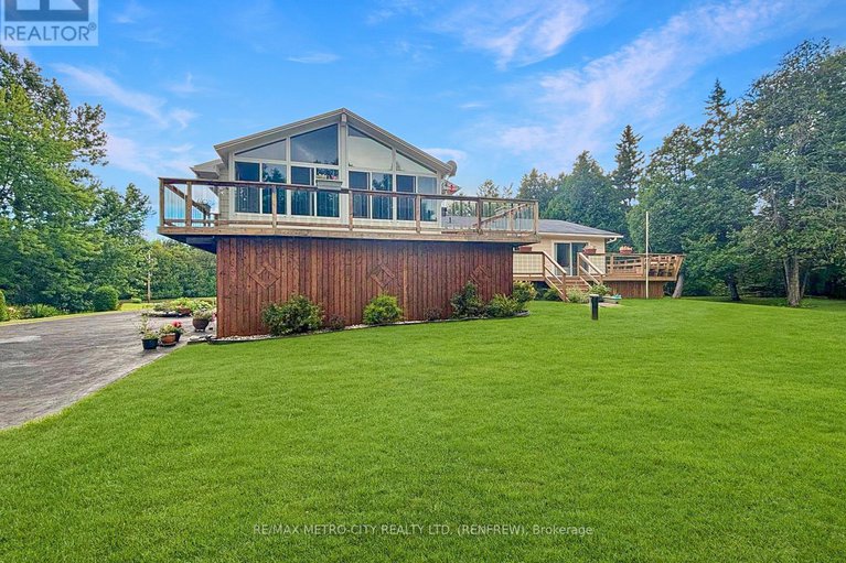 29410189/128-burns-drive/mcnabbraeside-twps/mcnabbraeside/ontario/K0A1G0_37