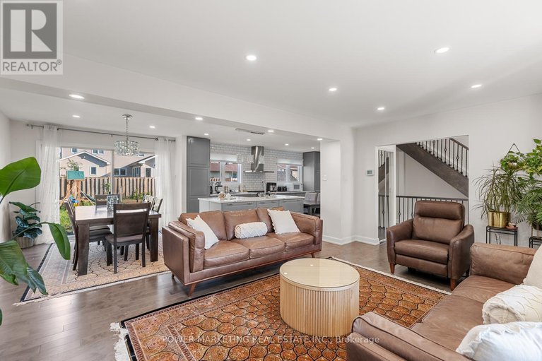 28389026/2714-hickson-crescent/redwood-park/ottawa/ontario/K2H6Y6_9