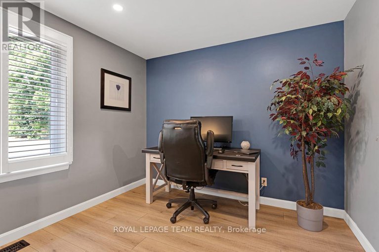 29263436/3-roberta-crescent/pheasant-run/ottawa/ontario/K2J1G5_14