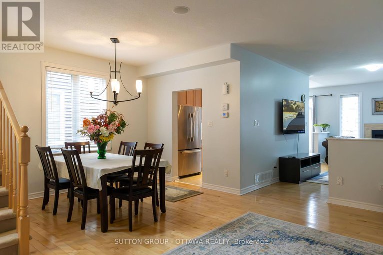 28230051/654-moorpark-avenue/emerald-meadowstrailwest/ottawa/ontario/K2M0H8_5