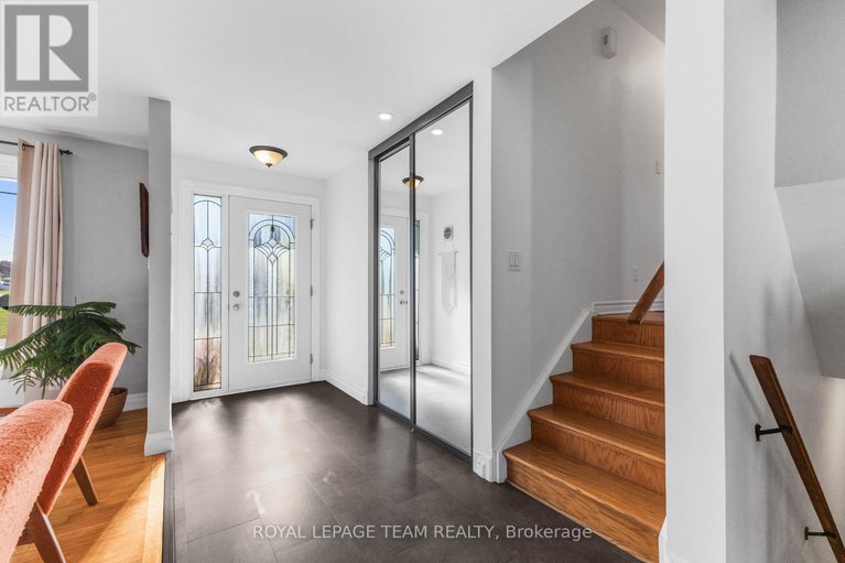 28940711/1965-patricia-street/town-of-rockland/clarence-rockland/ontario/K4K1B2_2
