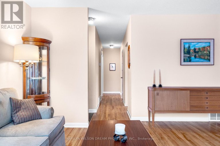 29605815/2422-magnus-avenue/hawthorne-meadows/ottawa/ontario/K1G1J8_19