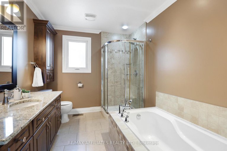 28820218/2347-briar-hill-drive/urbandale-acres/ottawa/ontario/K1H7A7_25