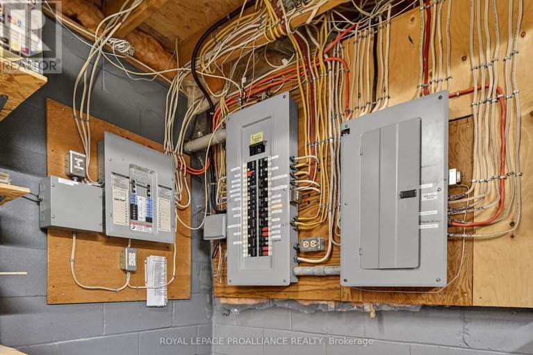 29640642/1289-county-road-2-road-e/augusta-twp/augusta/ontario/K0E1P0_48