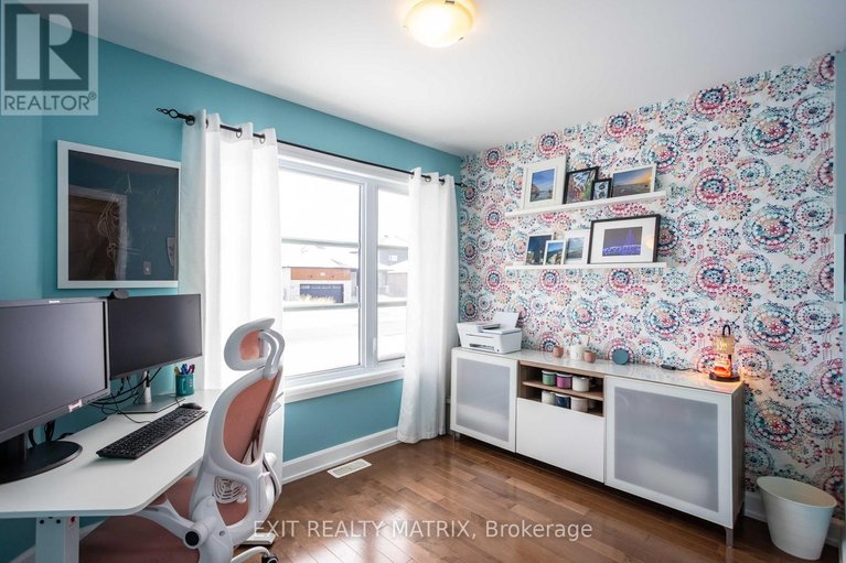 29581127/273-central-park-boulevard/village-of-russell/russell/ontario/K4R0E9_4