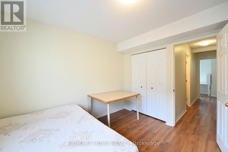 28372154/c-90-templeton-street/sandy-hill/ottawa/ontario/K1N6X3_10