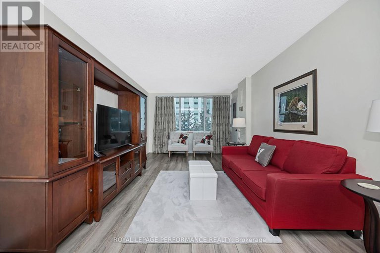 29274551/303-555-brittany-drive/viscount-alexander-park/ottawa/ontario/K1K4C5_12