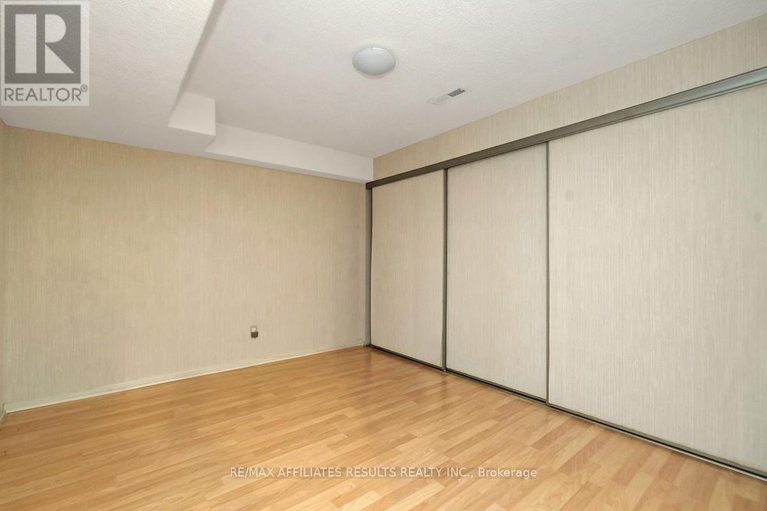 29632363/30-pentland-crescent/beaverbrook/ottawa/ontario/K2K1V5_43