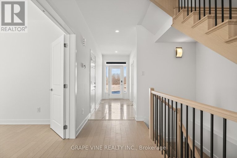 29432307/543-tahoe-heights/leitrim/ottawa/ontario/K1T0W1_7