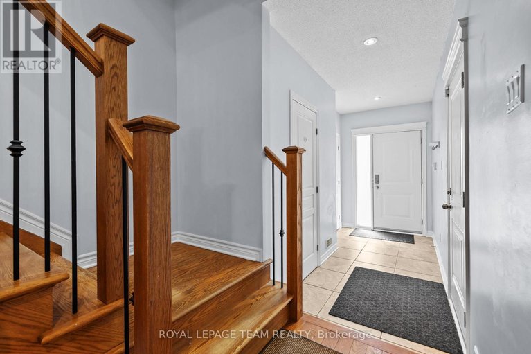 28493803/125-brilia-private/beacon-hill-south/ottawa/ontario/K1J0B7_2