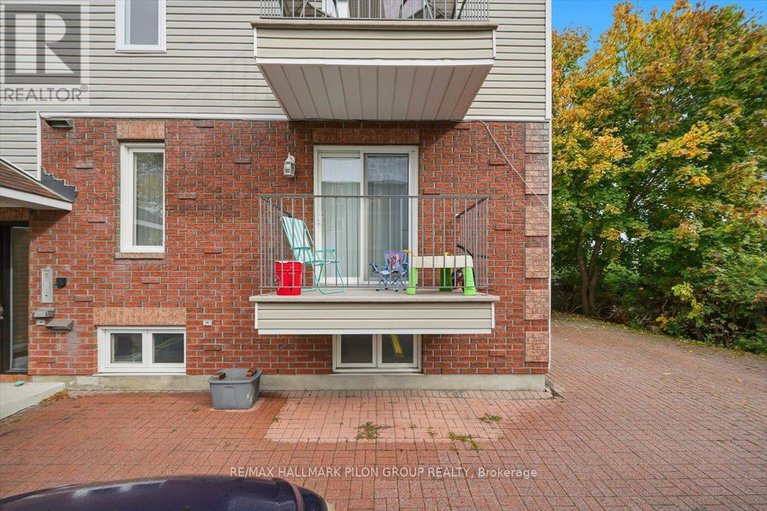 29024439/100-902-notre-dame-street/embrun/russell/ontario/K0A1W0_13