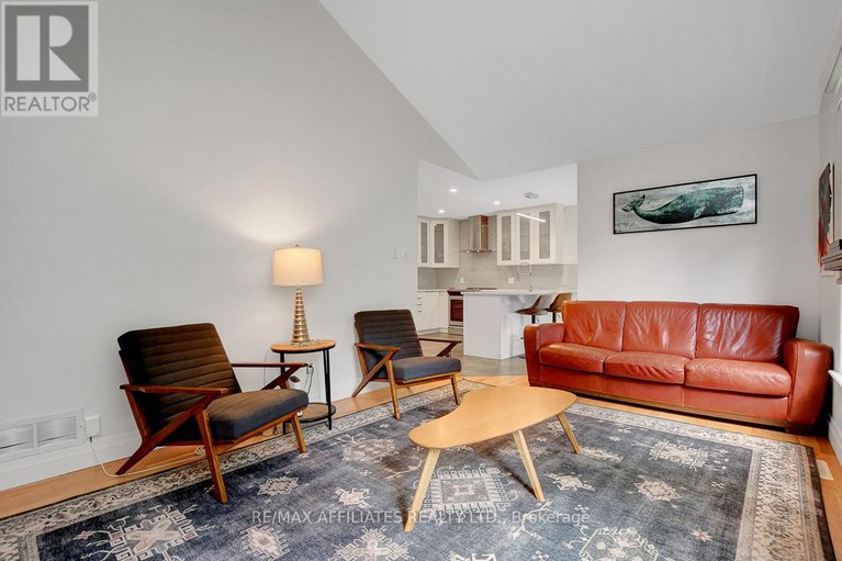 28483640/31-spur-avenue/bridlewood/ottawa/ontario/K2M2R9_16