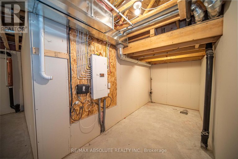 28905389/287-belfort-street/embrun/russell/ontario/K0A1W0_26