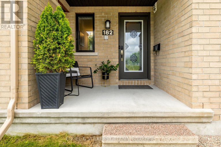 28498335/182-poplin-street/riverside-southgloucester-glen/ottawa/ontario/K4M0G9_4
