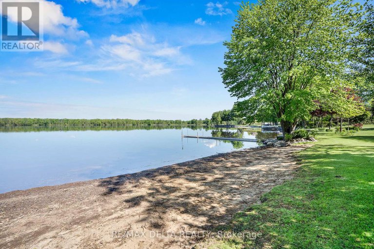 28387496/2584-woods-street/town-of-rockland/clarence-rockland/ontario/K4K1J2_43