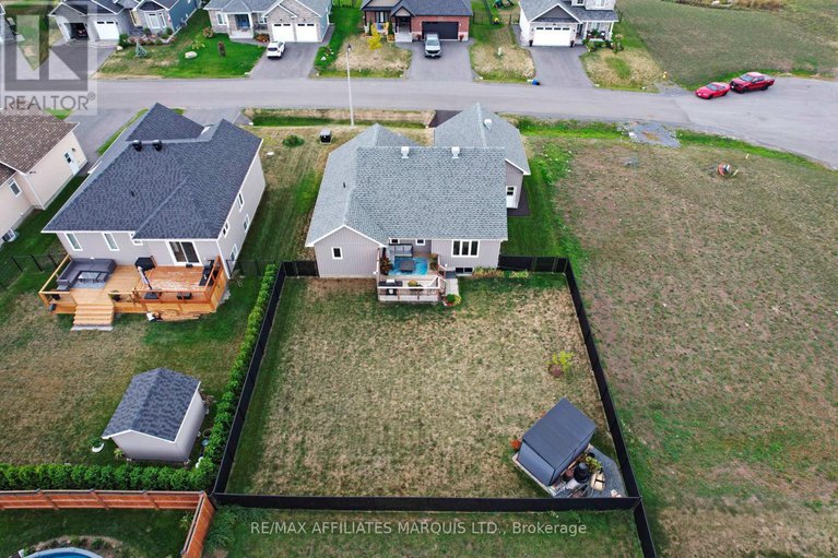 28887595/31-hilda-street/long-sault/south-stormont/ontario/K0C1P0_42