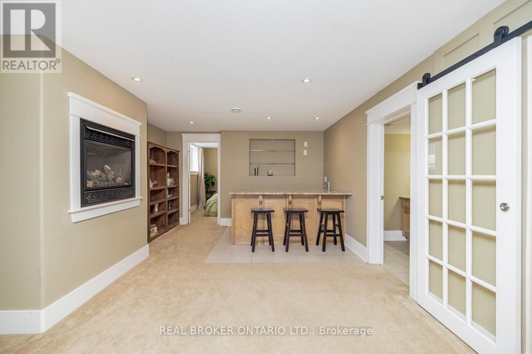 28546576/221-jensen-court/carp/ottawa/ontario/K0A1L0_38
