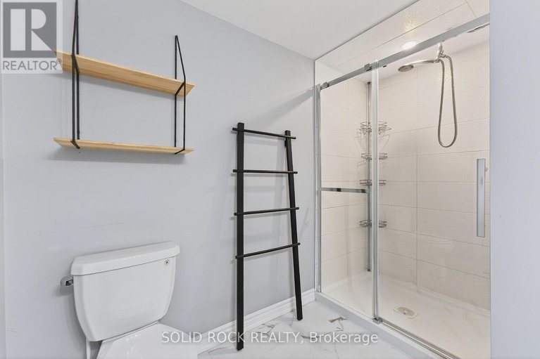 28928502/520-ozawa-private/cfb-rockcliffe-and-area/ottawa/ontario/K1K4Z8_33