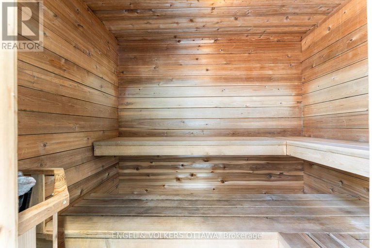 29310406/1104-40-nepean-street/ottawa-centre/ottawa/ontario/K2P0X5_16