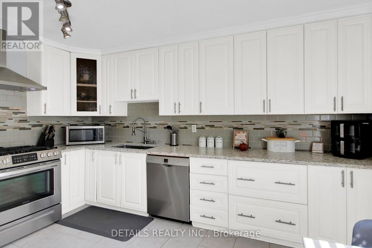 28975224/2-3575-downpatrick-road-e/windsor-park-village/ottawa/ontario/K1V8T3_6