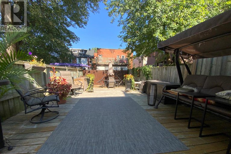 27992529/245-york-street/lower-town/ottawa/ontario/K1N5T9_25