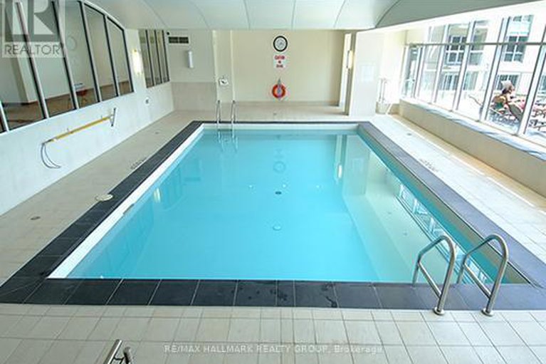 29009462/2201-242-rideau-street/sandy-hill/ottawa/ontario/K1N0B7_19