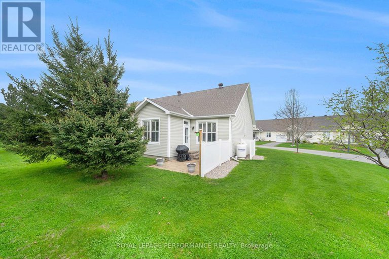 28479506/650-country-trail-private/carlsbad-springs/ottawa/ontario/K0A1K0_37