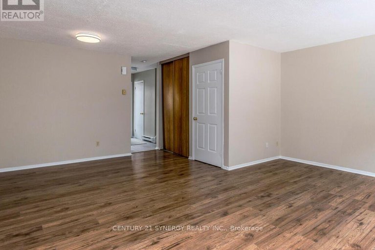 29268847/51-3115-olympic-way/blossom-parkleitrim/ottawa/ontario/K1T1Y7_8