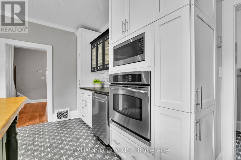 28474942/208-clothier-street-e/kemptville/north-grenville/ontario/K0G1J0_18