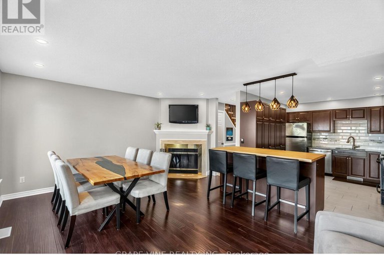 28888602/204-hunterswood-crescent/hunt-club-park/ottawa/ontario/K1G5V1_16
