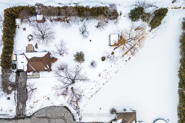 29561777/2437-henri-menard-court/clarencerockland-twp/clarence-rockland/ontario/K0A2A0_50