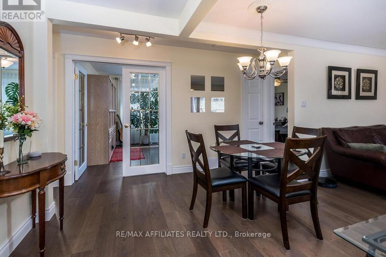 28591498/1941-haig-drive/elmvale-acres/ottawa/ontario/K1G2J9_9