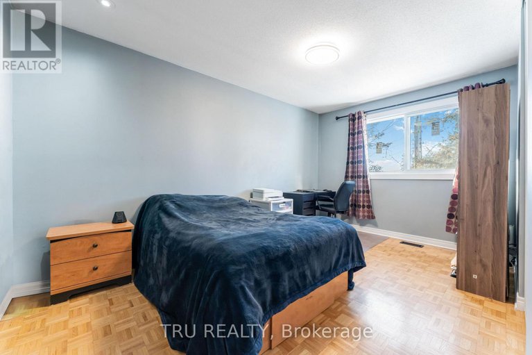 29325891/2-2960-penny-drive/britannia-heights/ottawa/ontario/K2B6H5_34