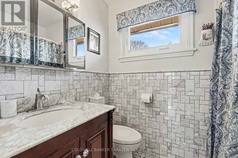 29587859/1306-hanbury-street/bel-air-heights/ottawa/ontario/K2C2M2_9