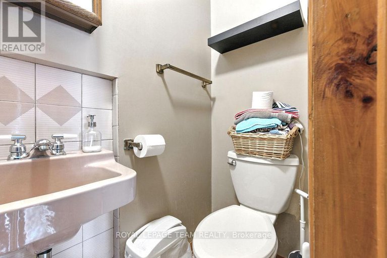28853182/191-dalkeith-street/pakenham/mississippi-mills/ontario/K0A2X0_14