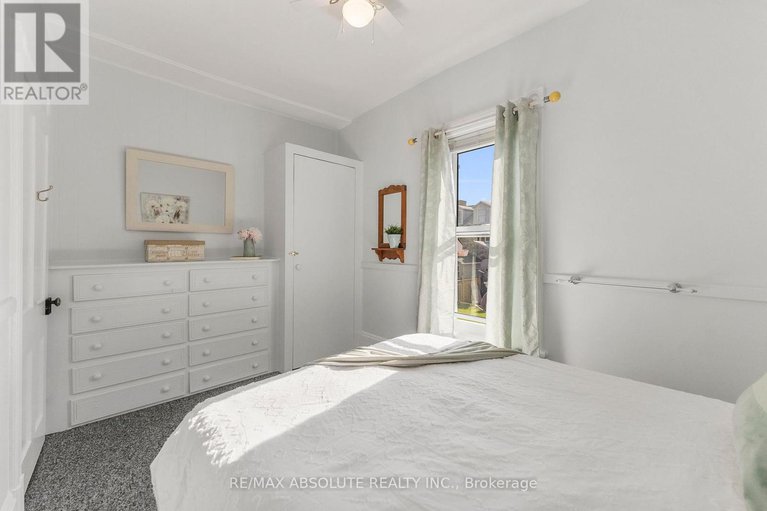 28469418/167-macfarlane-street/pakenham/mississippi-mills/ontario/K0A2X0_21
