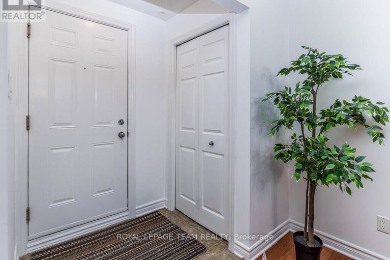 28018586/b-1113-stittsville-main-street/stittsville-north/ottawa/ontario/K2S0C8_4