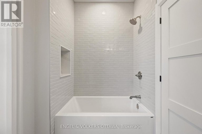 29649230/35-mackay-street/new-edinburgh/ottawa/ontario/K1M2B2_40